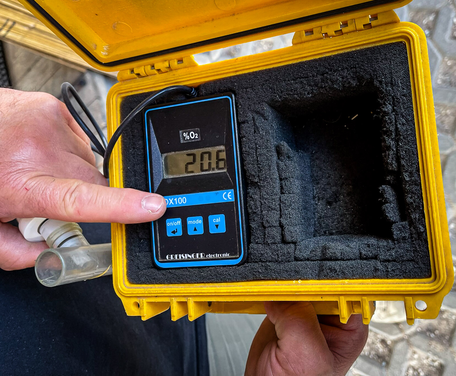 Analizator tlenu. Kurs nurkowania na nitroksie. SSI Enriched Air Nitrox i SDI Computer Nitrox. Kurs nurkowania na wzbogaconym powietrzu, z bazą nurkowa Profundal. Kurs wiedzy o nurkowaniu SSI Science of Diving