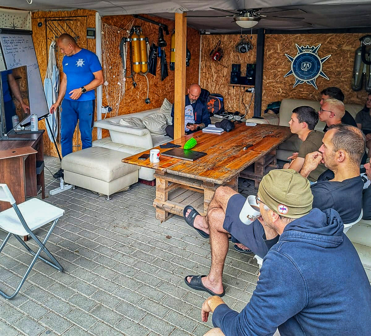 Wykład. Kurs nurkowania na nitroksie. SSI Enriched Air Nitrox i SDI Computer Nitrox. Kurs nurkowania na wzbogaconym powietrzu, z bazą nurkowa Profundal.